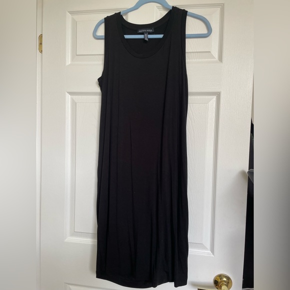Saks Fifth Avenue jersey sleeveless dress. Black. Size medium. - Picture 1 of 4